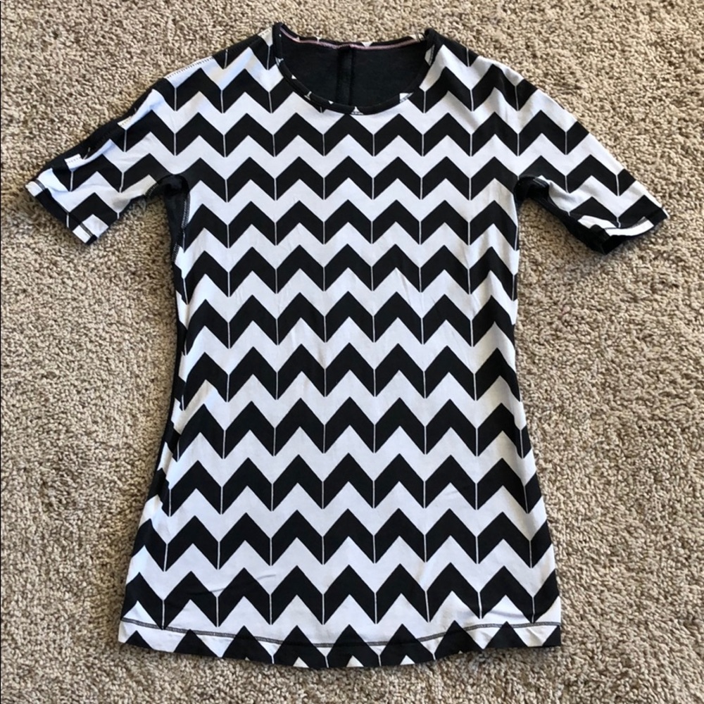 Lululemon Devotion Tee